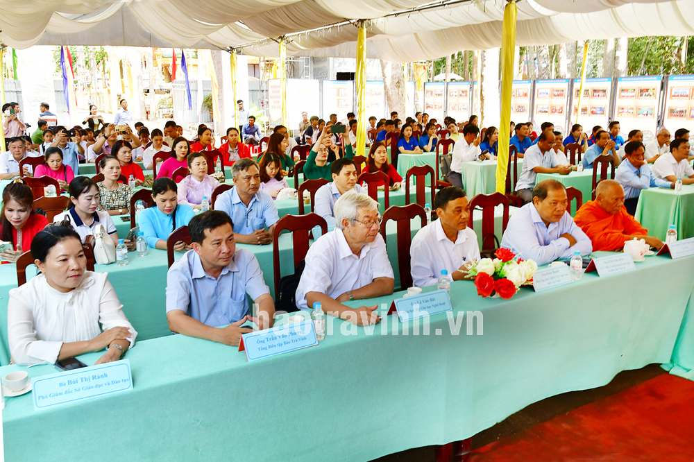 Trà Vinh: Khai mạc triển lãm “Văn hóa Cồng chiêng Tây Nguyên - Xưa và nay” - Ảnh 1.