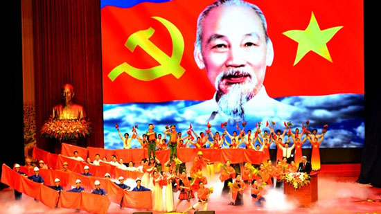 Tăng cường công tác tuyên truyền kỷ niệm các ngày lễ lớn và sự kiện lịch sử quan trọng của đất nước - Ảnh 1.