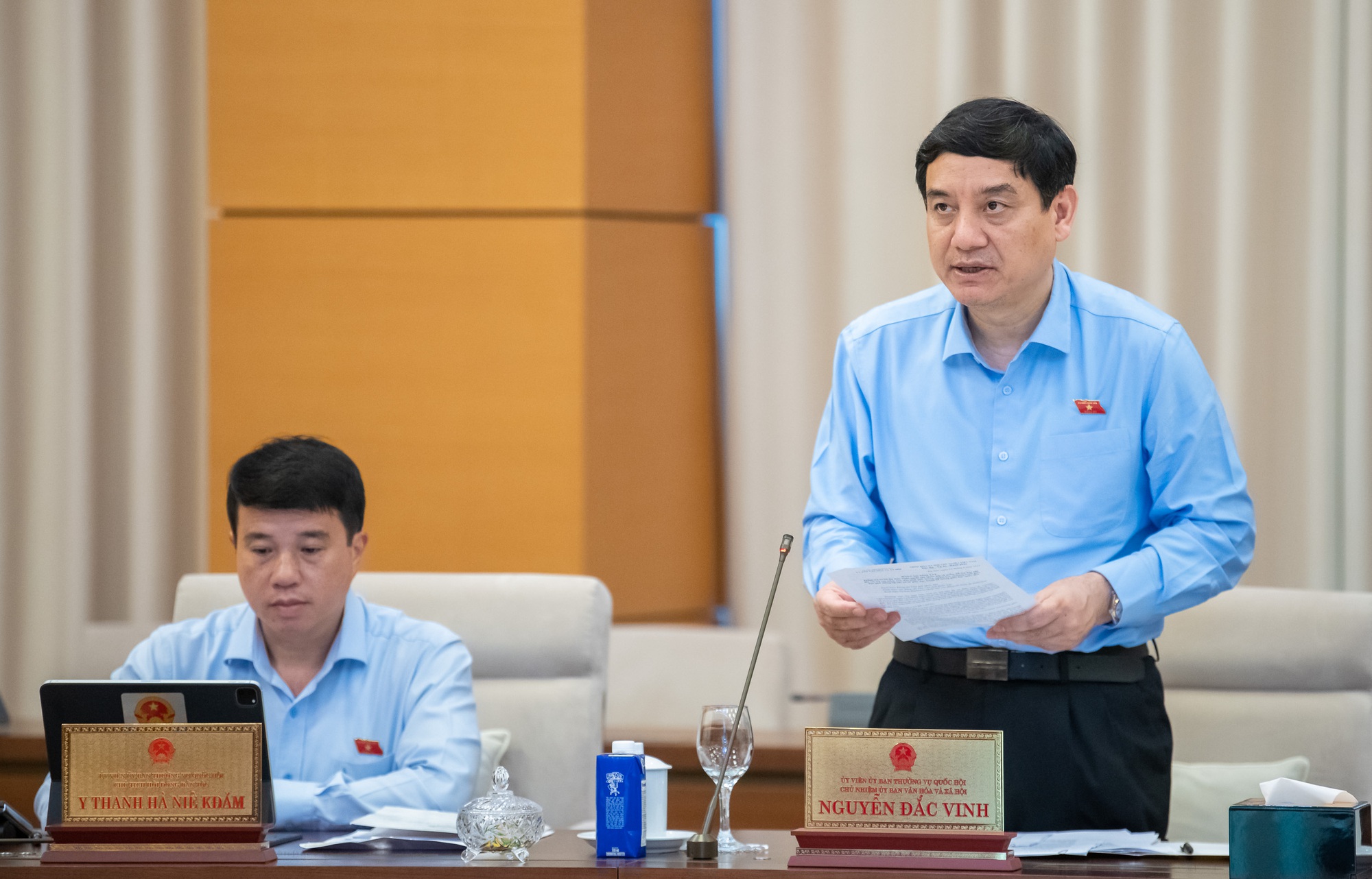 Ủy ban Thường vụ Quốc hội cho ý kiến về dự thảo Nghị quyết đào tạo các ngành, nghề chuyên môn đặc thù trong lĩnh vực nghệ thuật - Ảnh 3.