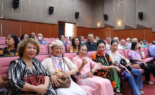 "Giải phóng Sài Gòn" - Thước phim tái hiện chiến thắng vĩ đại của dân tộc Việt Nam - Ảnh 2.