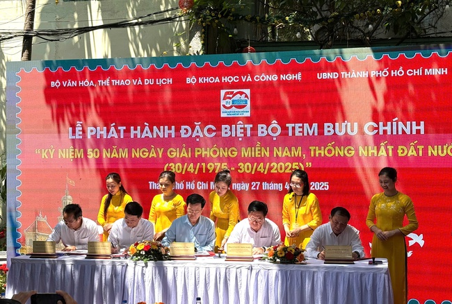 Khai trương Trung tâm Báo chí tuyên truyền các hoạt động Kỷ niệm 50 năm Ngày Giải phóng miền Nam, thống nhất đất nước - Ảnh 5.