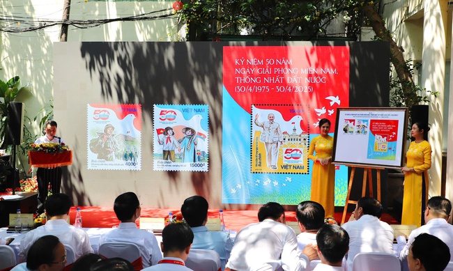 Khai trương Trung tâm Báo chí tuyên truyền các hoạt động Kỷ niệm 50 năm Ngày Giải phóng miền Nam, thống nhất đất nước - Ảnh 6.