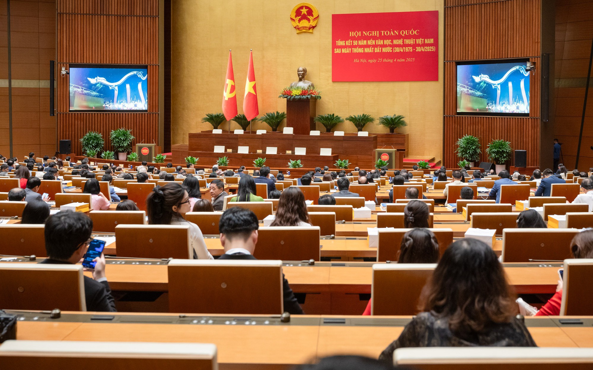 Điểm báo hoạt động ngành Văn hóa, Thể thao và Du lịch ngày 26/4/2025