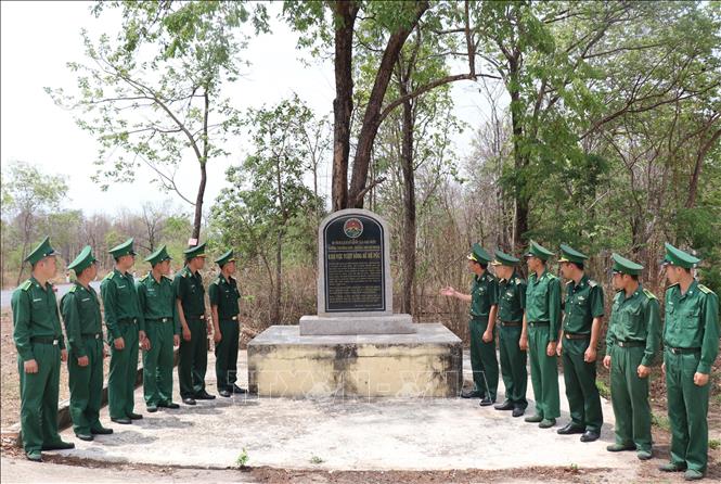 Đắk Lắk: Phát huy giá trị của Di tích quốc gia đặc biệt Bến vượt sông Sêrêpốk - Ảnh 1.