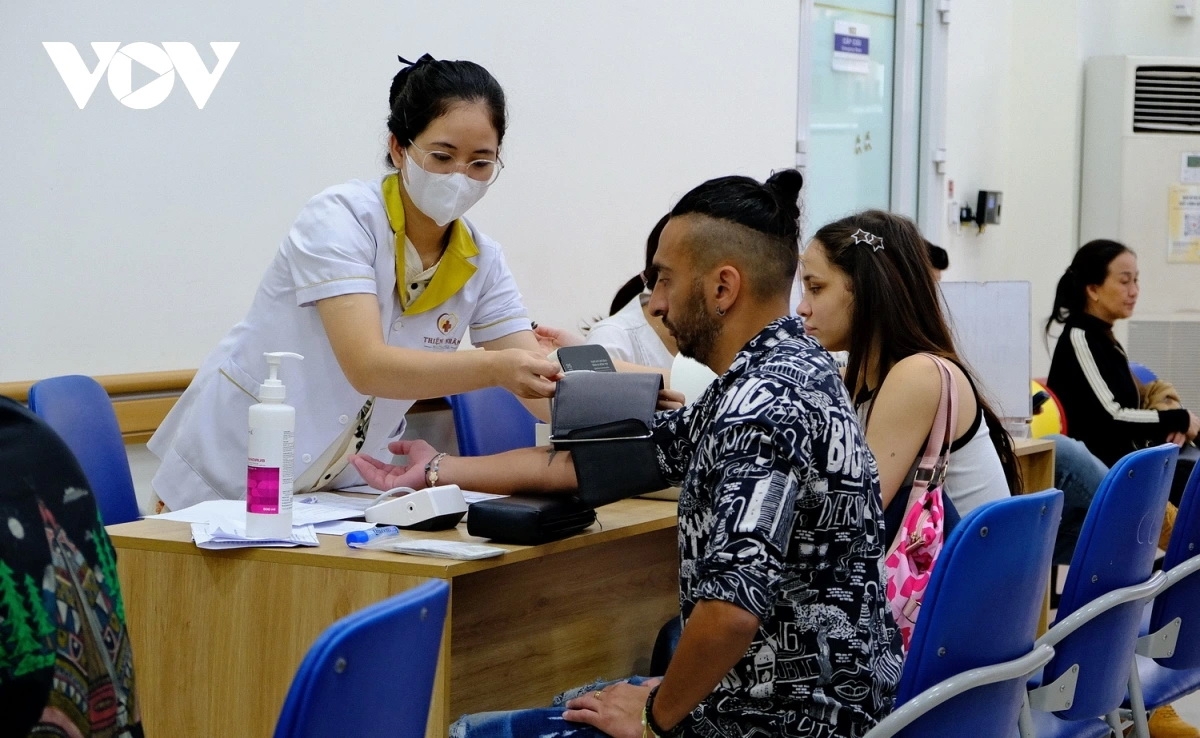 Đà Nẵng đặt mục tiêu trở thành điểm đến du lịch y tế - Ảnh 2.