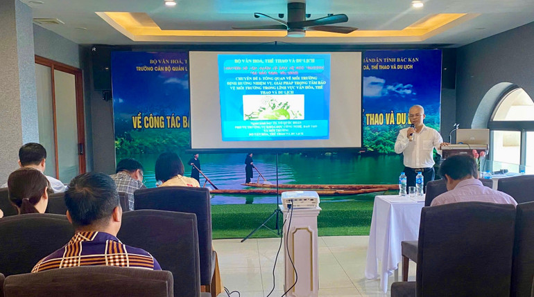 Bắc Kạn: Tập huấn về bảo vệ môi trường trong lĩnh vực văn hóa, thể thao và du lịch - Ảnh 2.