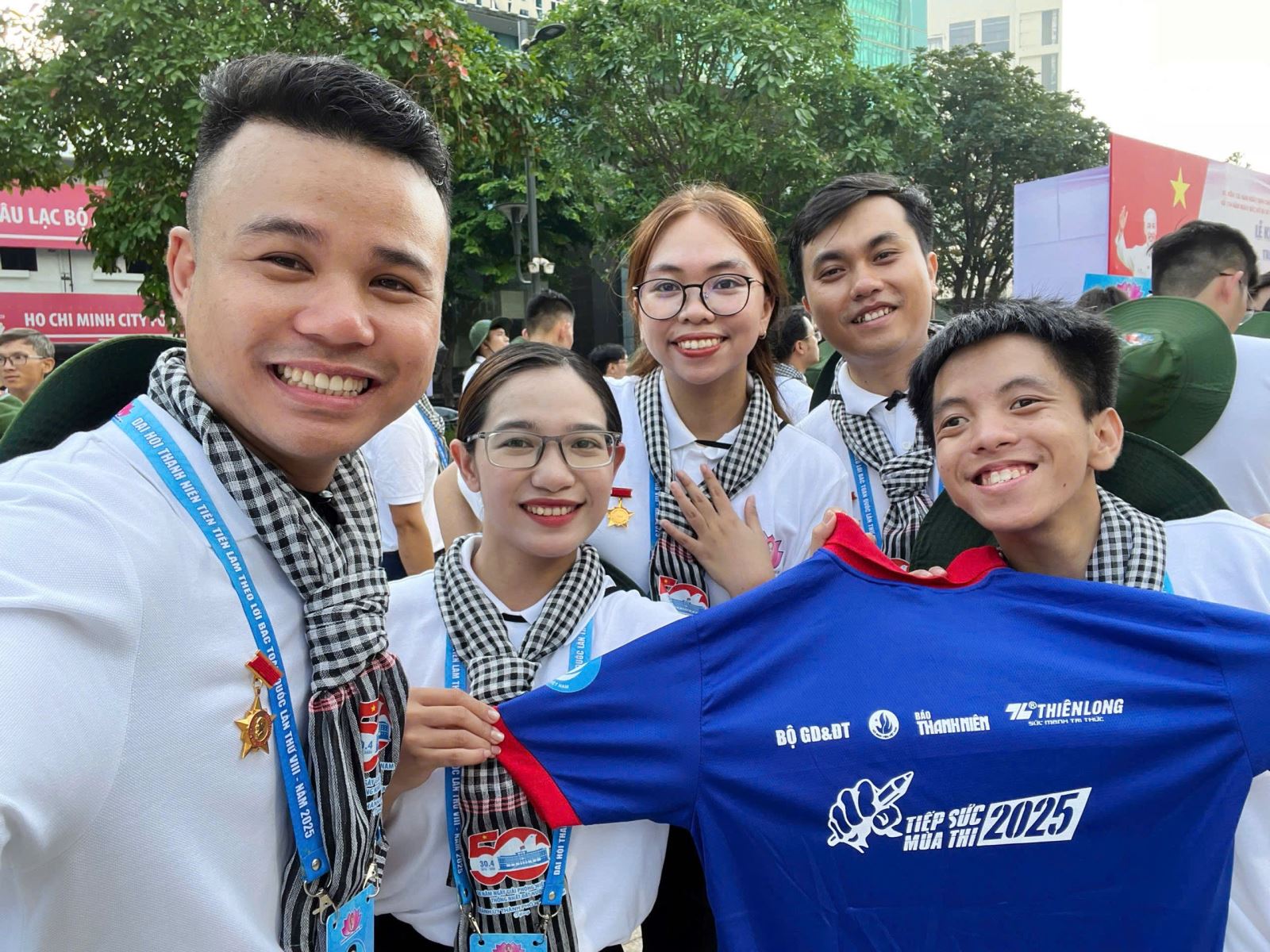 Thanh niên Việt Nam rèn tâm trong, luyện trí sáng, xây lực cường noi gương Bác Hồ - Ảnh 5.