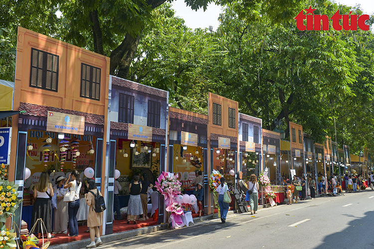 Hà Nội: Chủ động liên kết vùng, phát triển công nghiệp văn hóa - Ảnh 2.