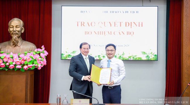 Bộ Văn hóa, Thể thao và Du lịch trao các quyết định về công tác cán bộ - Ảnh 3.