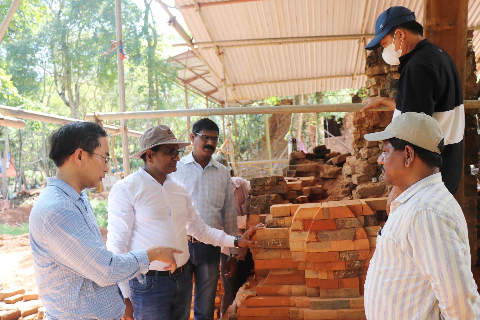 Những phát hiện mới trong quá trình khai quật tại Khu đền tháp Mỹ Sơn - Ảnh 5.