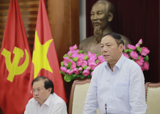 Bộ trưởng Nguyễn Văn Hùng chủ trì cuộc họp Ban Tổ chức Triển lãm thành tựu kinh tế - xã hội nhân kỷ niệm 80 năm Ngày Quốc khánh - Ảnh 4.