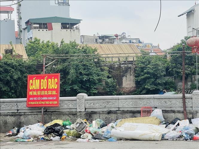 Xây dựng người Hà Nội thanh lịch, văn minh: Từ giá trị truyền thống đến yêu cầu hiện đại - Ảnh 2.