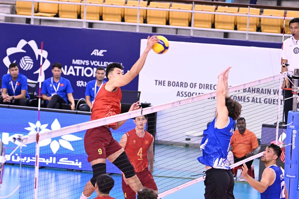 Thắng New Zealand, đội tuyển bóng chuyền nam Việt Nam vào tứ kết AVC Nations Cup 2025 - Ảnh 1.