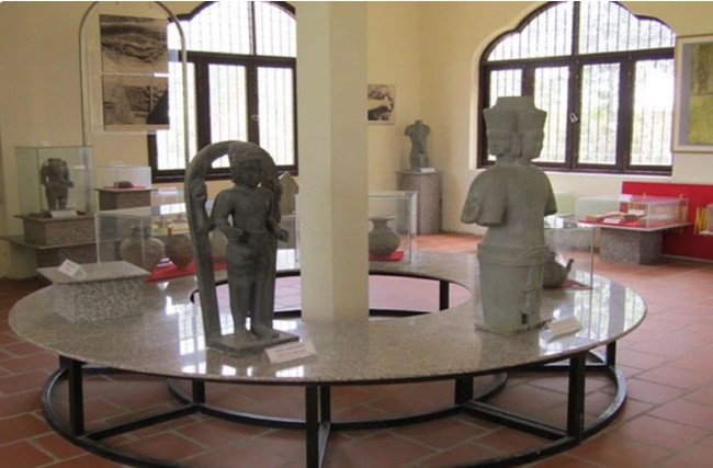 Tiền Giang khai thác giá trị văn hóa, lịch sử để tạo sản phẩm du lịch đặc trưng - Ảnh 1.