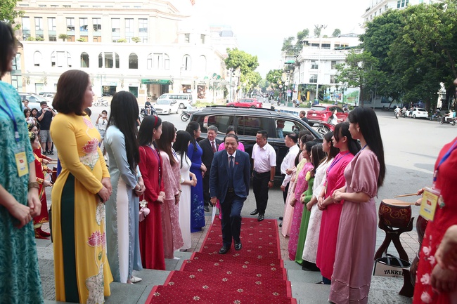 Khai mạc Đại hội đại biểu Đảng bộ Bộ Văn hóa, Thể thao và Du lịch lần thứ I, nhiệm kỳ 2025- 2030 - Ảnh 7.