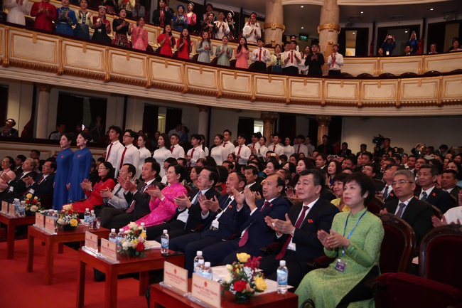 Khai mạc Đại hội đại biểu Đảng bộ Bộ Văn hóa, Thể thao và Du lịch lần thứ I, nhiệm kỳ 2025- 2030 - Ảnh 13.