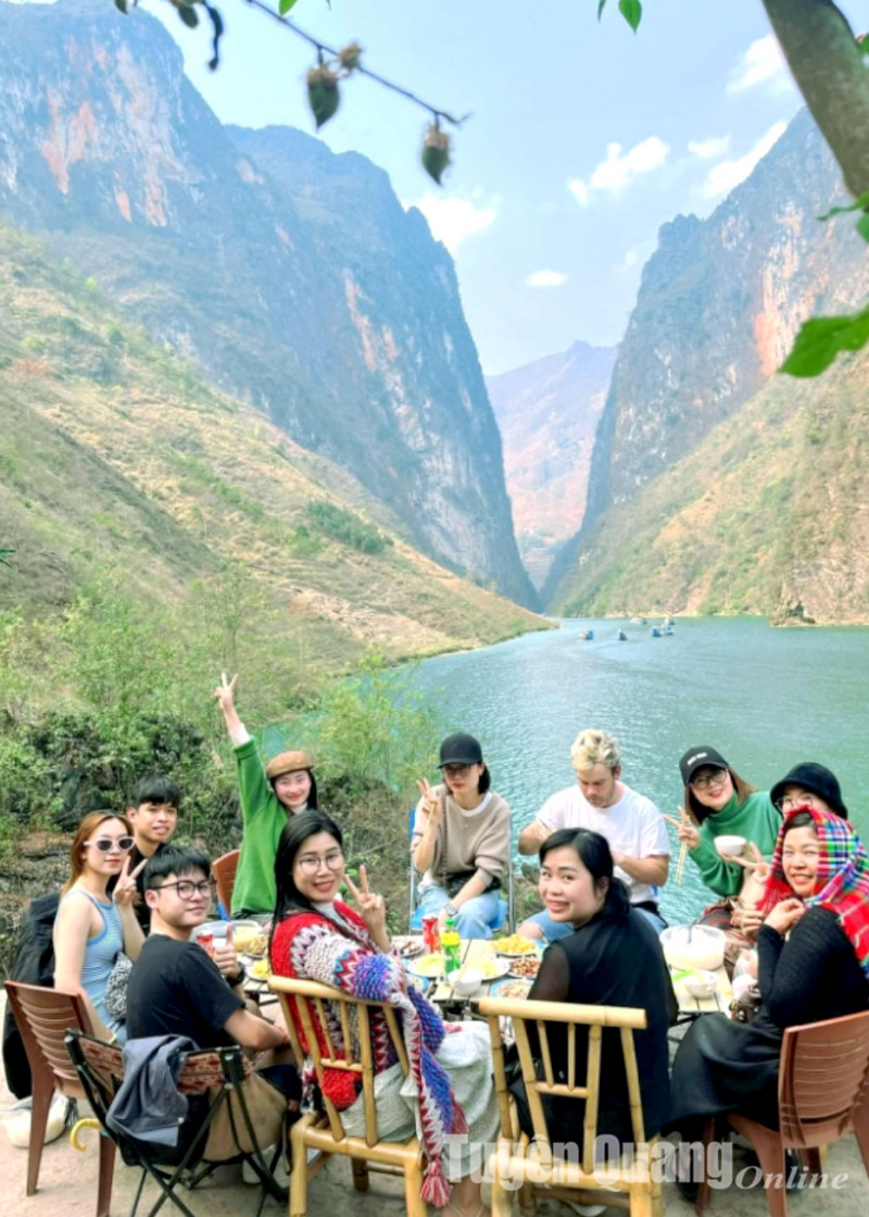Tuyên Quang: Cơ hội tái cấu trúc ngành du lịch - Ảnh 1.