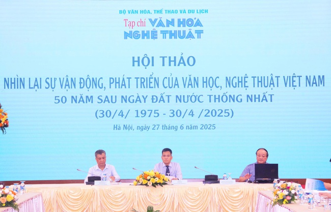 50 năm văn học, nghệ thuật Việt Nam sau thống nhất: Nhìn lại để phát triển bền vững - Ảnh 1.