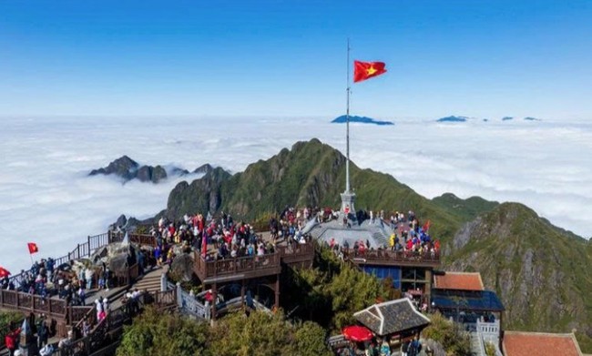 Du lịch Lào Cai hứa hẹn bứt phá - Ảnh 1.