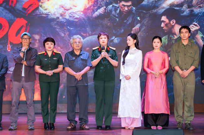 "Mưa đỏ" - Tái hiện câu chuyện lịch sử bằng ngôn ngữ điện ảnh - Ảnh 3.