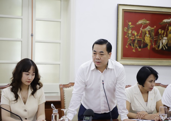 Cần thể chế hóa quy định về việc hạn chế hoạt động của nghệ sĩ vi phạm trên không gian mạng - Ảnh 2.