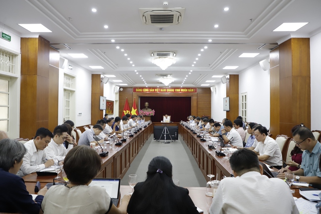 Bộ trưởng Nguyễn Văn Hùng chủ trì cuộc họp tập thể lãnh đạo Bộ VHTTDL về việc quán triệt, triển khai một số nhiệm vụ trọng tâm thời gian tới - Ảnh 2.