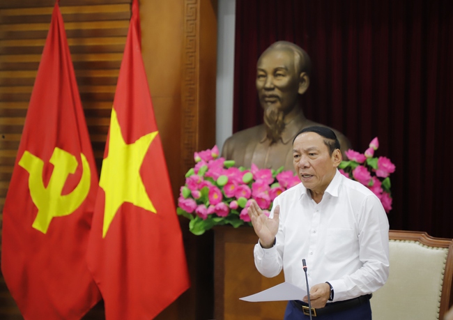 Bộ trưởng Nguyễn Văn Hùng chủ trì cuộc họp tập thể lãnh đạo Bộ VHTTDL về việc quán triệt, triển khai một số nhiệm vụ trọng tâm thời gian tới - Ảnh 3.
