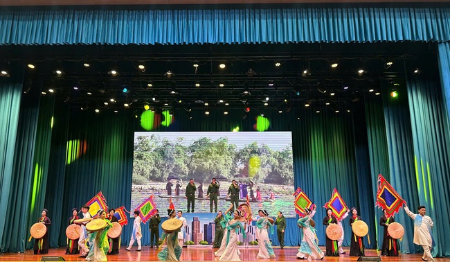 "Bắc Ninh văn hiến, cách mạng – Khát vọng vươn xa": Lan tỏa giá trị văn hoá, lịch sử và truyền thống quê hương - Ảnh 2.
