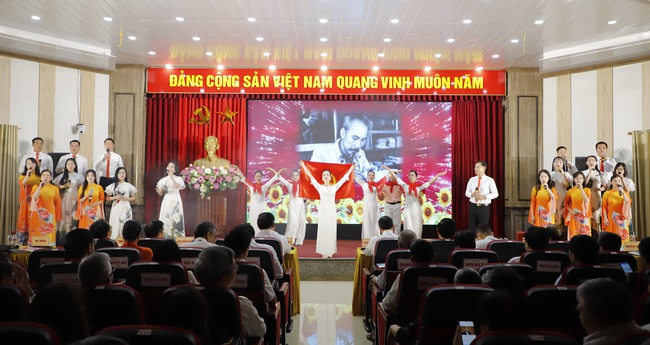 Tạp chí Cộng sản phải là "pháo đài vững chắc" trên mặt trận tư tưởng - Ảnh 8.