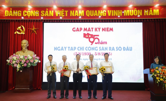 Tạp chí Cộng sản phải là "pháo đài vững chắc" trên mặt trận tư tưởng - Ảnh 6.