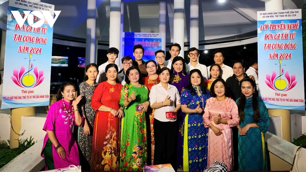 Cần Thơ mở lớp truyền nghề Đờn ca tài tử tại cộng đồng năm 2025 - Ảnh 2.