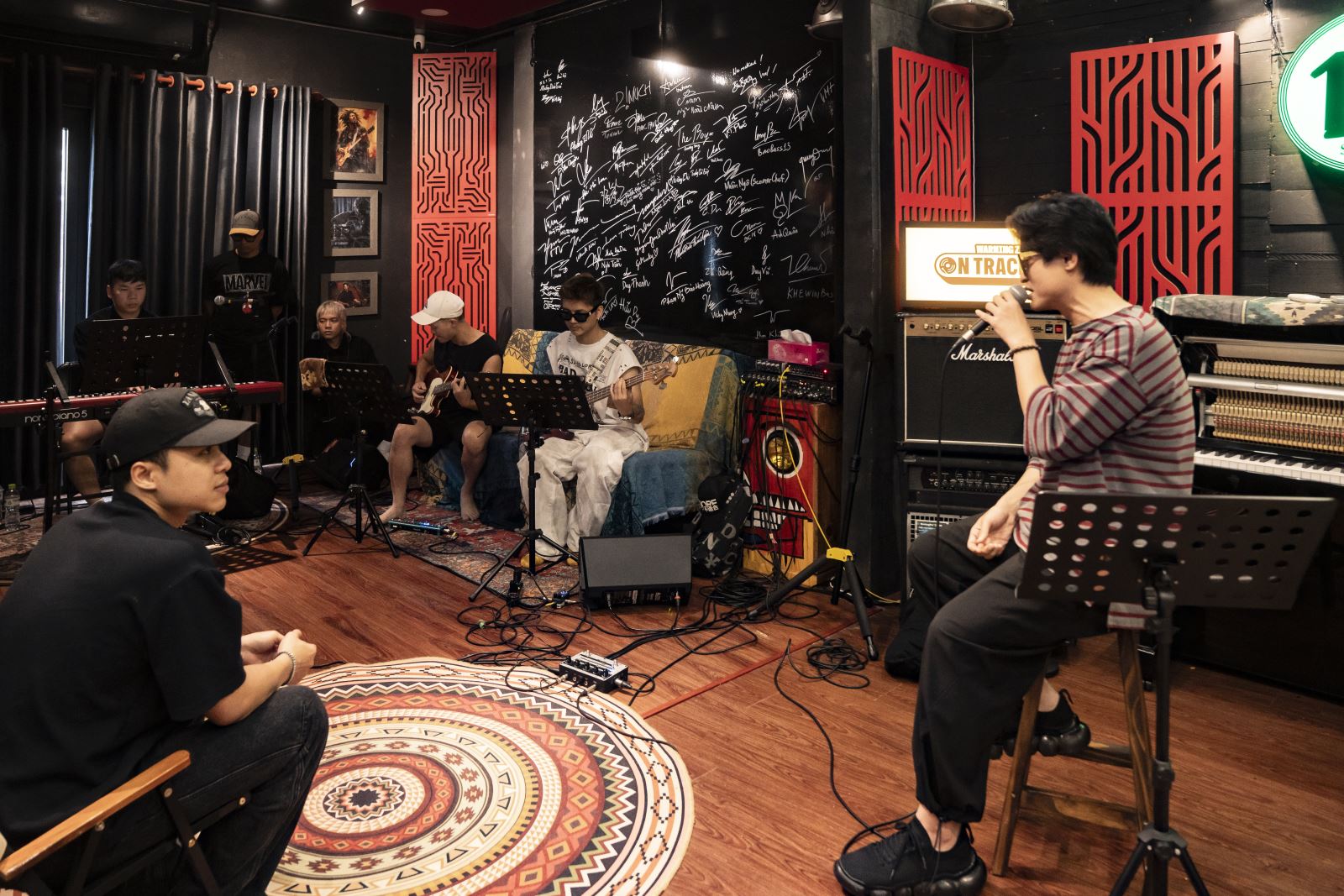 'V Concert - Rạng rỡ Việt Nam’ - Đêm nhạc để khán giả yêu Việt Nam hơn - Ảnh 2.