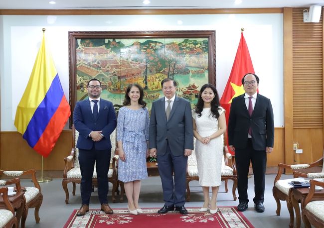 Thứ trưởng Tạ Quang Đông tiếp Đại sứ Colombia tại Việt Nam - Ảnh 4.