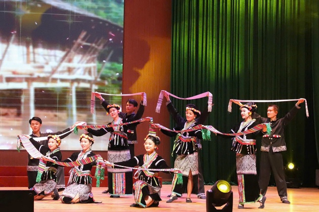 Hội thi Tuyên truyền lưu động toàn quốc - Nhịp cầu quảng bá văn hoá và lan toả thông điệp đoàn kết vùng miền - Ảnh 2.