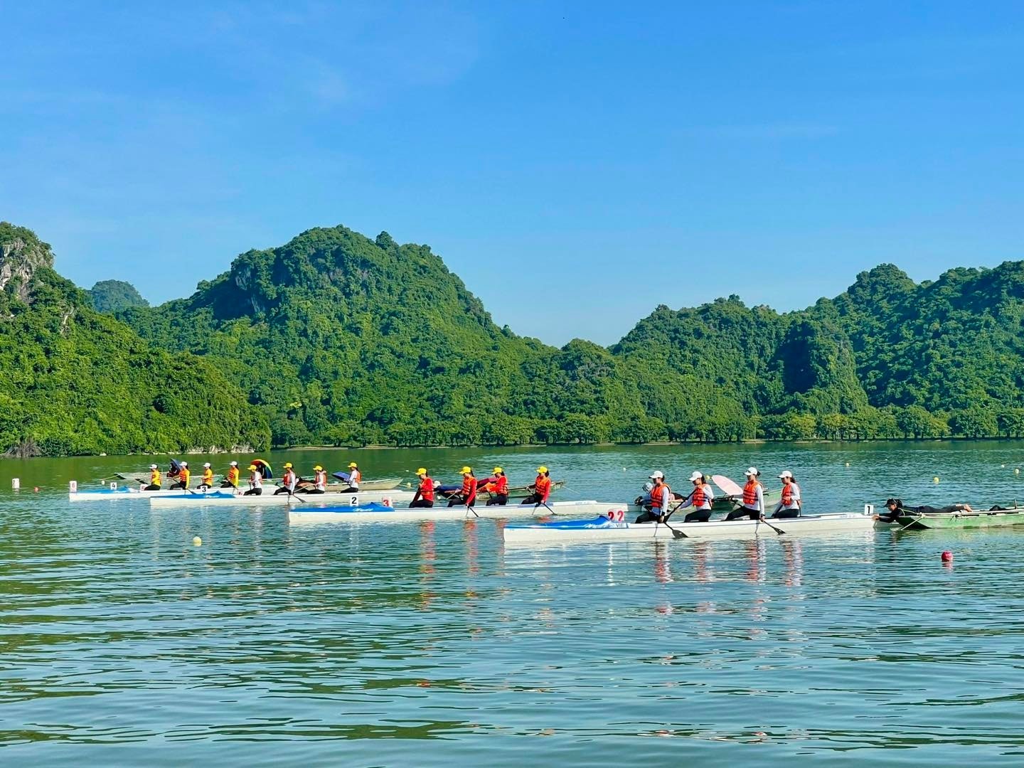 Khởi tranh Giải Đua thuyền Truyền thống vô địch quốc gia năm 2025 tại TP.HCM - Ảnh 1.