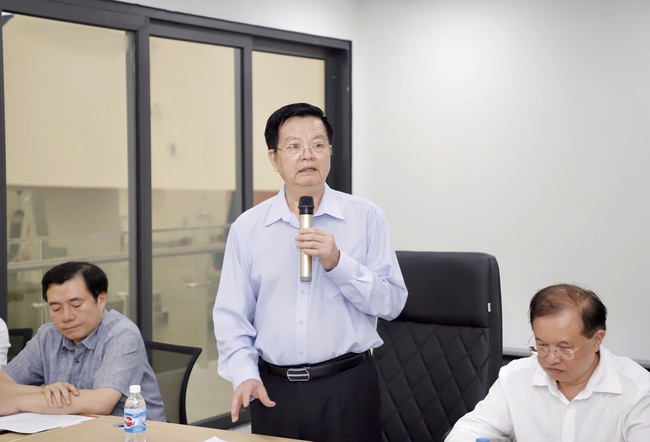 Triển lãm thành tựu Đất nước nhân dịp kỷ niệm 80 năm Ngày Quốc khánh: Thi công liên tục cả ngày lẫn đêm, vướng mắc ở đâu, tháo gỡ ở đó - Ảnh 4.