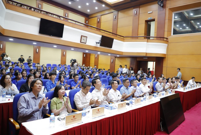 Bộ Văn hóa, Thể thao và Du lịch phát động Cuộc thi “Bản sắc" - Ảnh 2.