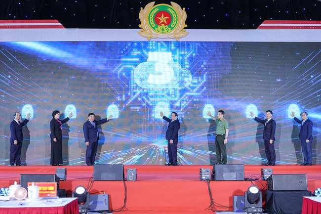Thủ tướng: Trung tâm Dữ liệu quốc gia phải là "trái tim" của chuyển đổi số  - Ảnh 4.