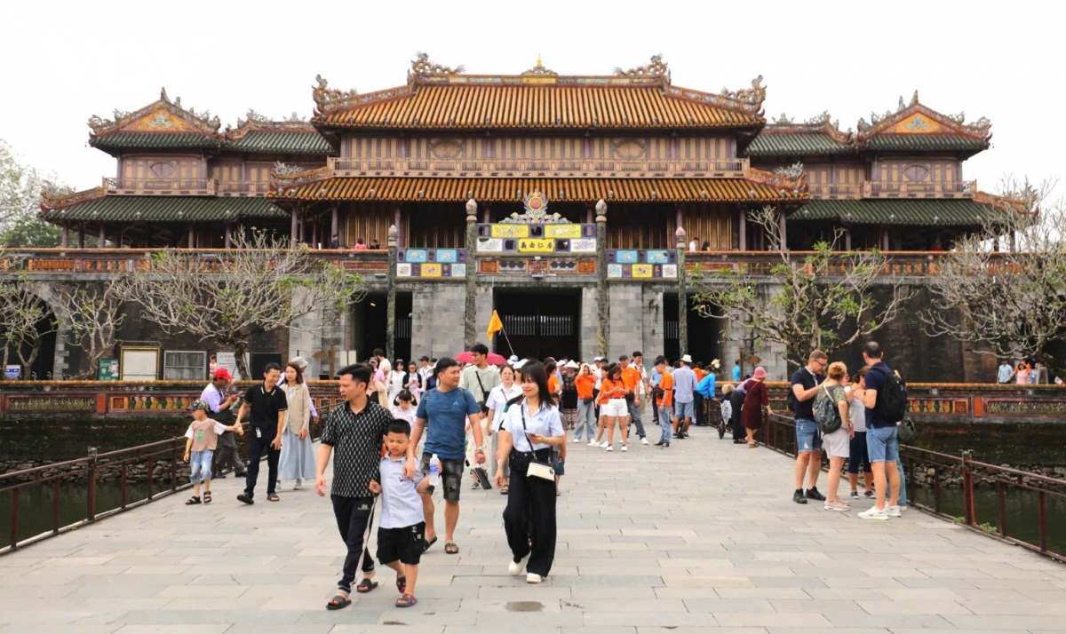 Du khách Việt Nam được miễn phí tham quan di tích Huế dịp 19/8 và 2/9 - Ảnh 1.