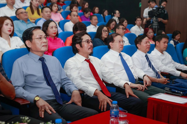 Khánh thành Trung tâm Phát triển Nghệ thuật sân khấu truyền thống của Trường Đại học Sân khấu - Điện ảnh Hà Nội - Ảnh 1.