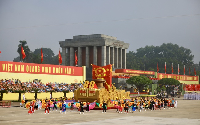 Tổ chức trọng thể Lễ kỷ niệm 80 năm Quốc khánh nước Cộng hòa xã hội chủ nghĩa Việt Nam - Ảnh 11.