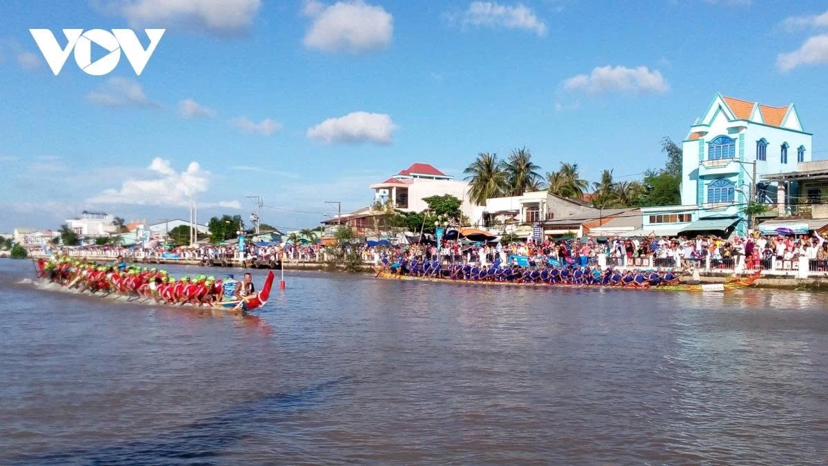 Vĩnh Long chuẩn bị tổ chức Tuần lễ Văn hóa - Thể thao - Du lịch chào mừng Ok Om Bok 2025 - Ảnh 2.