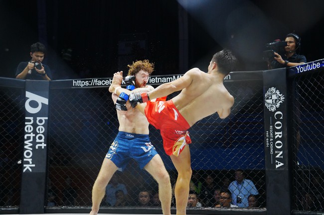 LION Championship 26: Trương Cao Minh Phát ra mắt ấn tượng với chiến thắng trước nhà vô địch Ireland - Ảnh 1.