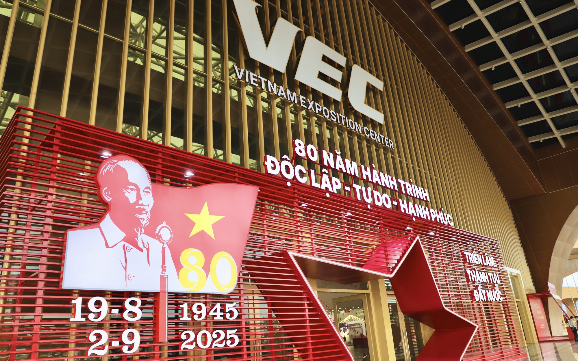Chuẩn bị nội dung, điều kiện tốt nhất để tổ chức Lễ bế mạc Triển lãm thành tựu Đất nước 
