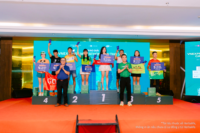 Herbalife Việt Nam khuyến khích lối sống năng động thông qua hoạt động đồng hành cùng giải chạy VnExpress Marathon Cần Thơ 2025 - Ảnh 5.