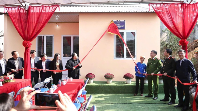 Lạng Sơn: Triển khai rà soát hộ nghèo, hộ cận nghèo, làm cơ sở cho việc thực hiện chính sách an sinh xã hội - Ảnh 2.