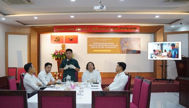 Bảo tàng Mỹ thuật TP.HCM tiếp nhận bộ sưu tập hội họa quý "hồi hương"  - Ảnh 1.