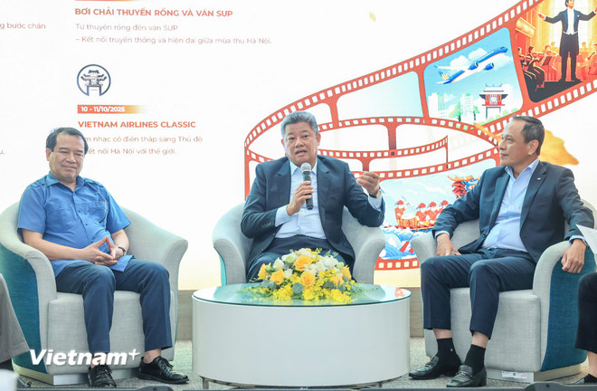 “Chạm Thu Hà Nội” mở ra hành trình khám phá vẻ đẹp Thủ đô khác biệt - Ảnh 2.