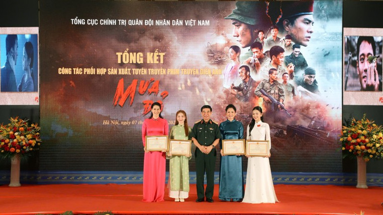 "Mưa đỏ" - Dấu ấn nghệ thuật và trách nhiệm trong kỷ nguyên mới của Điện ảnh Quân đội - Ảnh 5.