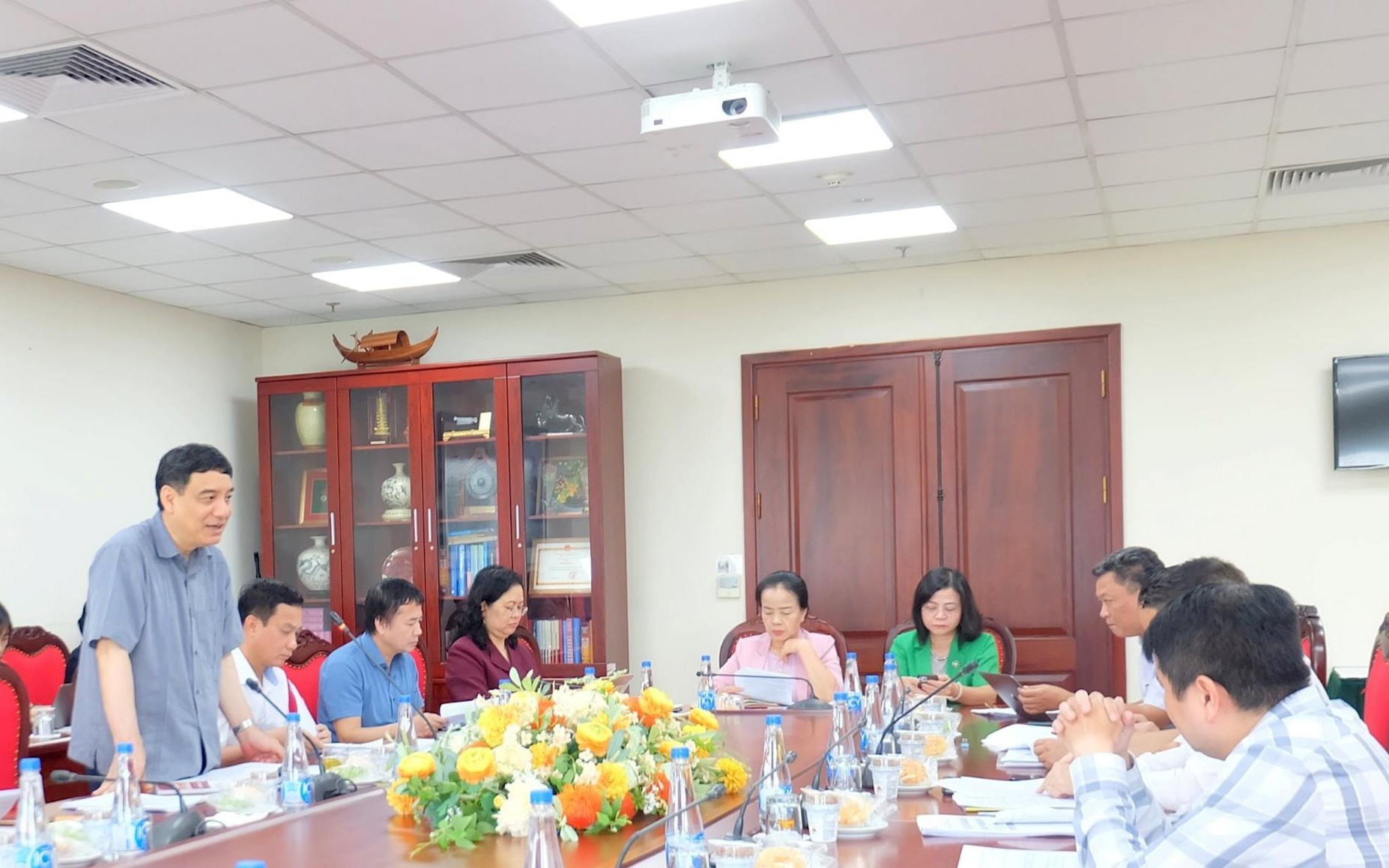 Tiếp tục nghi&ecirc;n cứu, r&agrave; so&aacute;t, g&oacute;p &yacute; để ho&agrave;n thiện dự thảo Luật B&aacute;o ch&iacute; (sửa đổi)